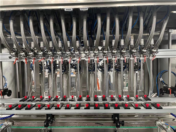 Детали автоматической поршневой разливочной машины